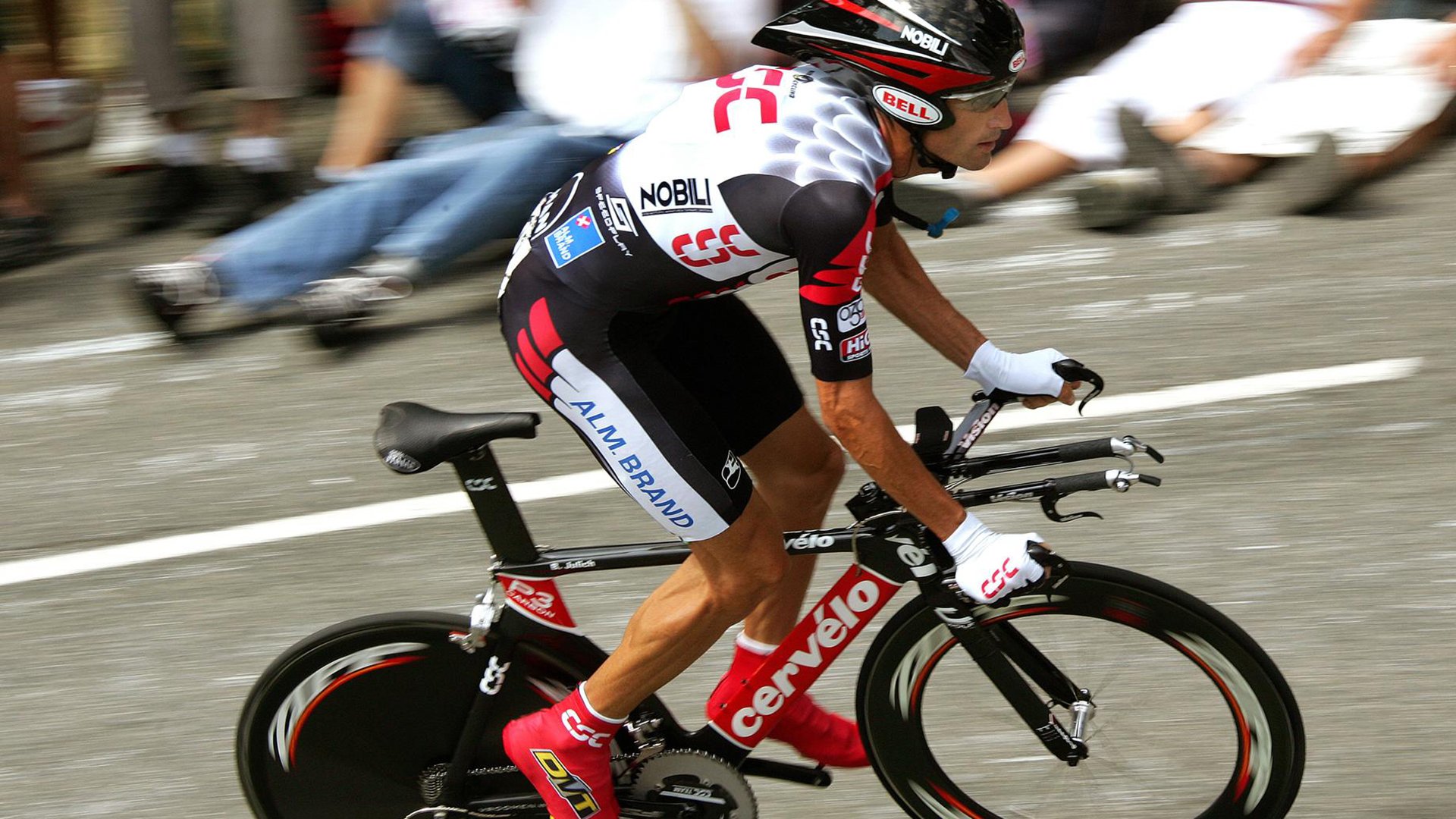 秩序的裂缝，当威尔士少年与F1神童在同一天改写剧本